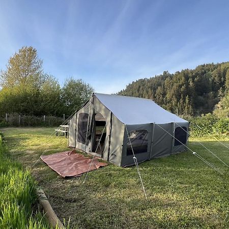 Glamping Tent On The River คลาแมธ ภายนอก รูปภาพ